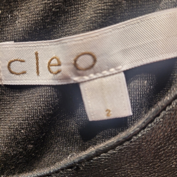 Dress - Picture 9 of 12